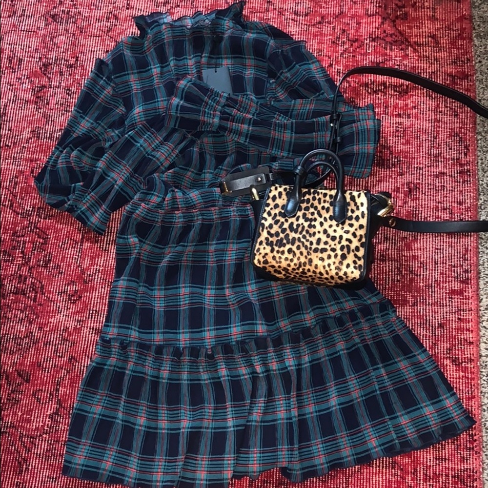 Plaid mini dress ✨